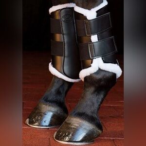 DS Sport Boots with Fleece Lining Sz M